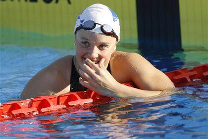 Эник — бронзовый призер чемпионата мира по плаванию 2011 года в Шанхае, специализируется на баттерфляе.