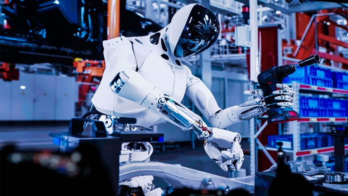 Roboți umanoizi vor înlocui oamenii în fabricile Xiaomi în următorii cinci ani.