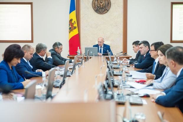 Regulamentele ministerelor au fost completate cu unele funcţii
