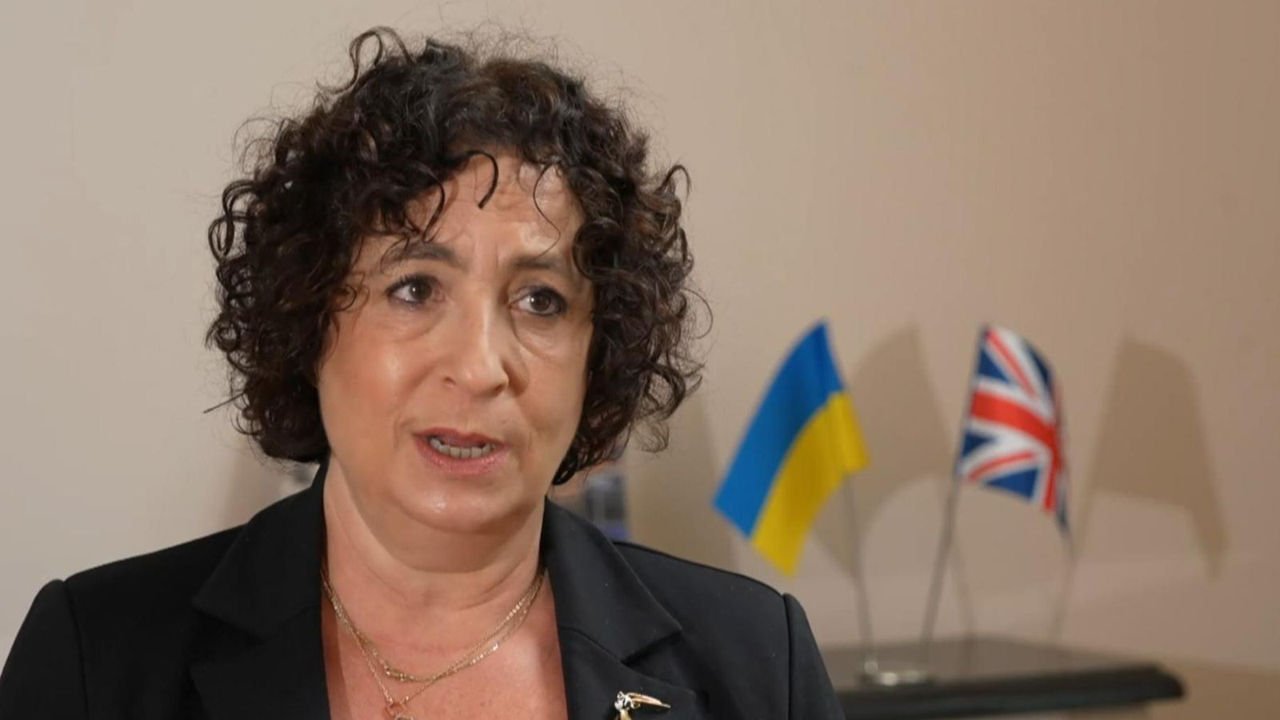 Посол Великобритании в Украине посетила Ирпень: Это история разрушений.