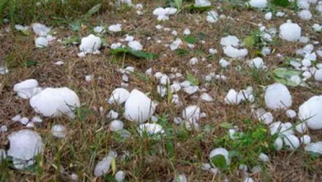 Grindină cât oul de găină în sudul Rusiei. Foto: publika.md