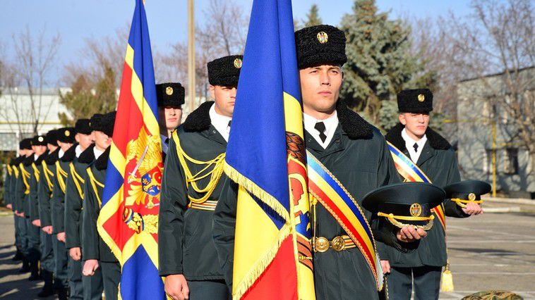 Militarii Armatei Naţionale vor defila pe 1 decembrie la parada militară de la Bucureşti. 