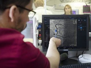 По словам кардиолога, нужно проходить обследования, чтобы себя обезопасить.