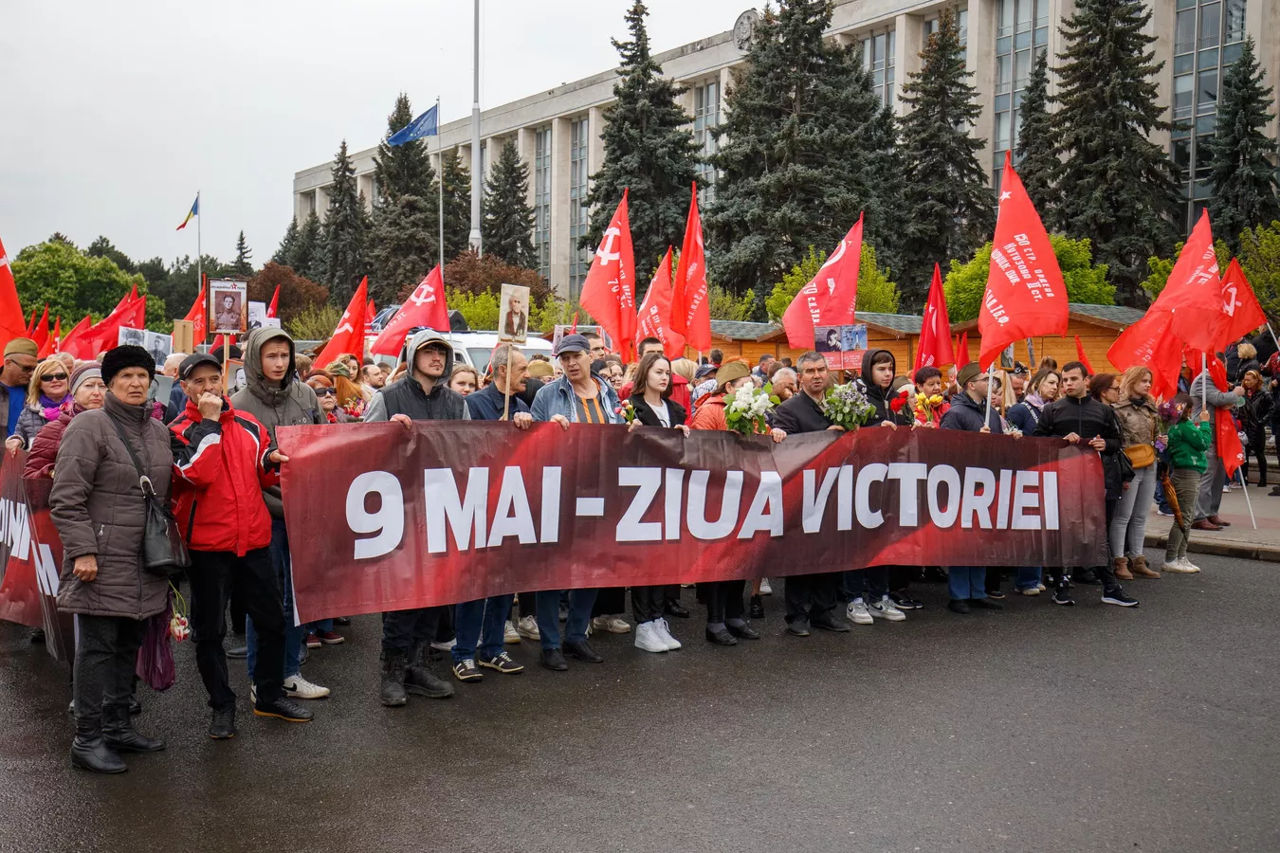 БКС организует акцию протеста против намерения заменить День Победы.