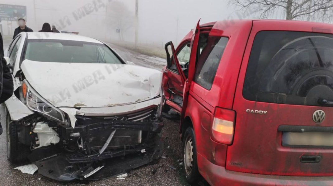 В Приднестровье произошло ДТП: один из водителей доставлен в больницу.