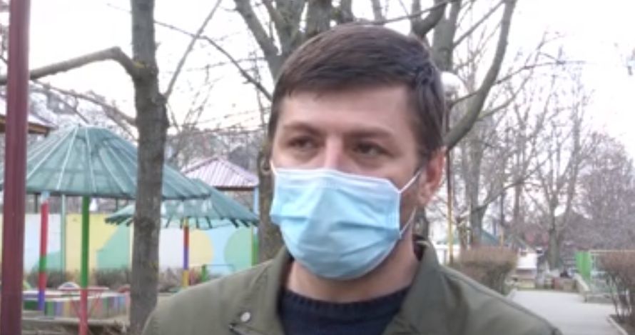 Родители бьют тревогу: новые подробности скандала с онлайн-занятиями.