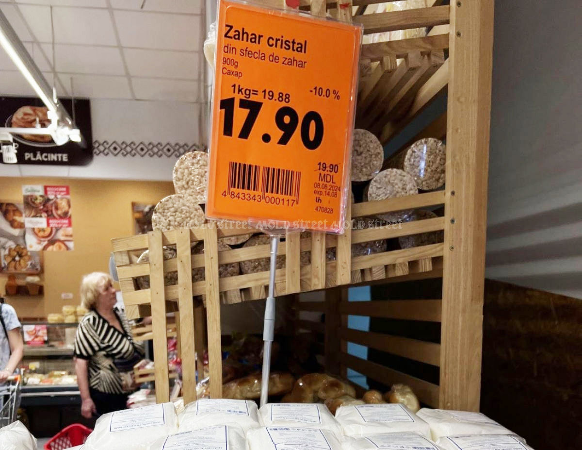 Zahărul se ieftinește în magazine, în ciuda avertizării privind majorarea prețurilor.