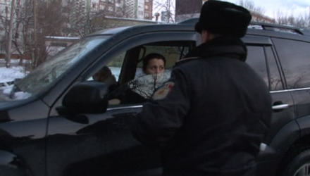 Un raid efectuat împreună cu agenţii de circulaţie a demonstrat că niciun părinte, din cei care au fost somaţi de poliţişti, nu au scaune auto pentru copii. 