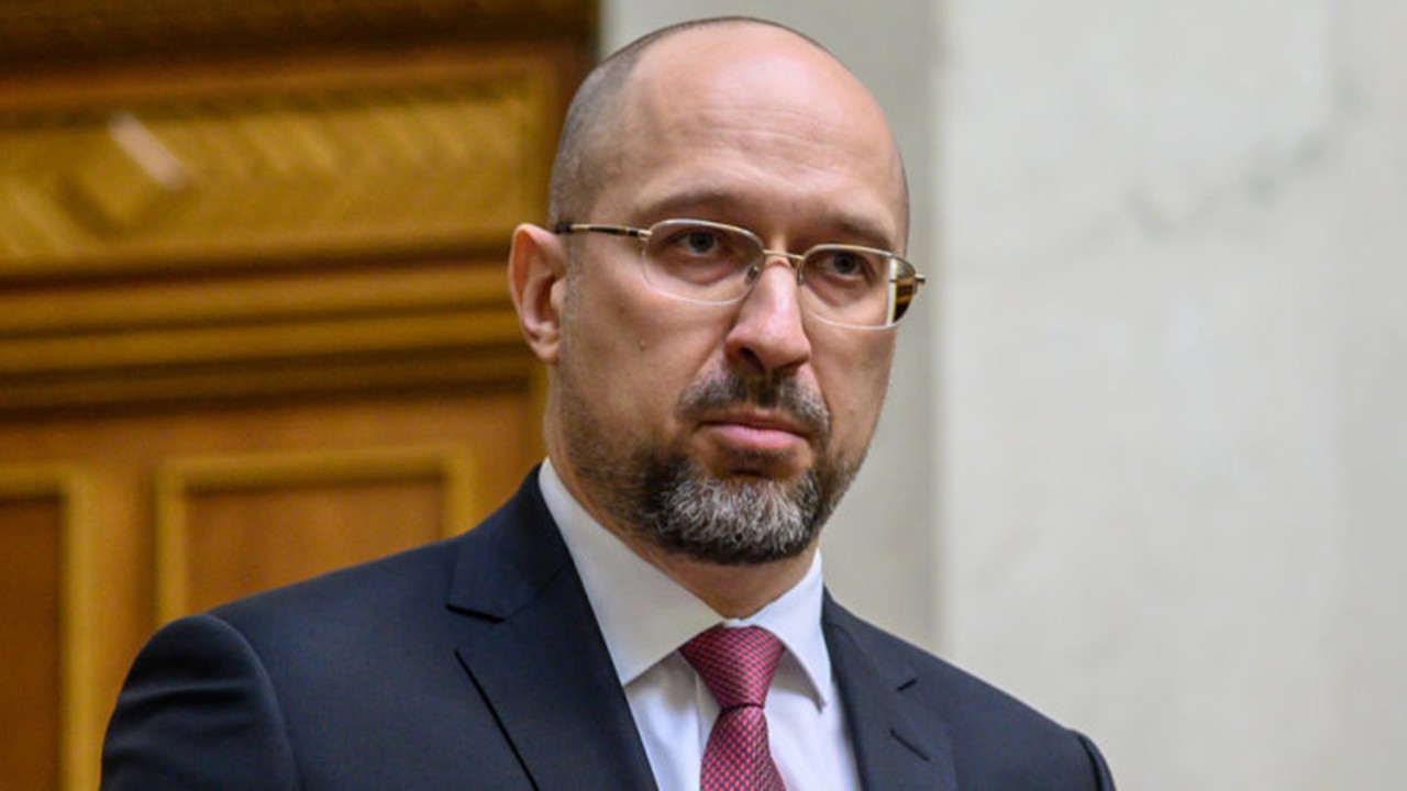 Украинский премьер Шмыгаль обратился к украинцам: Армия обеспечена всем.