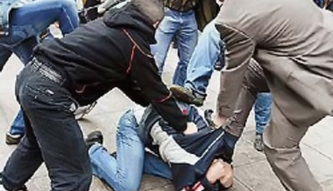 Никто из учащихся не смог объяснить врачам, из-за чего началась драка.  Фото: иллюстрация, 365news.biz