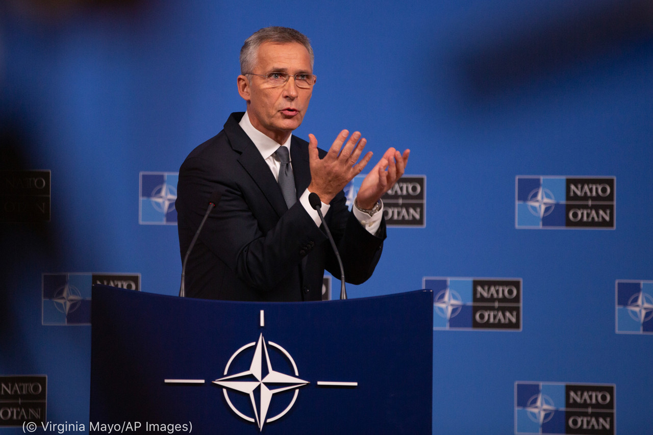 Столтенберг: НАТО не будет разворачивать свои силы ни на украинской земле, ни в небе.