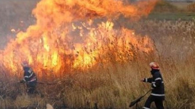 Meteorologii anunţă Cod Galben de incendii în toată ţara.