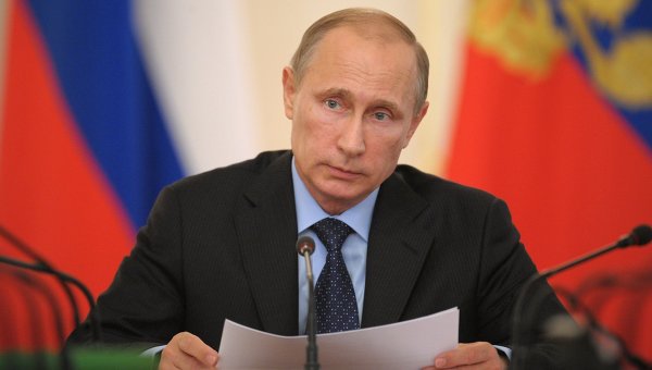 Тимофти "сердечно поздравил" Путина.