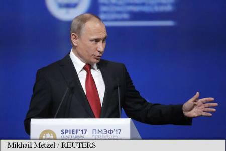 Președintele rus, Vladimir Putin, a declarat vineri că Rusia și NATO trebuie să coopereze în lupta împotriva terorismului. 