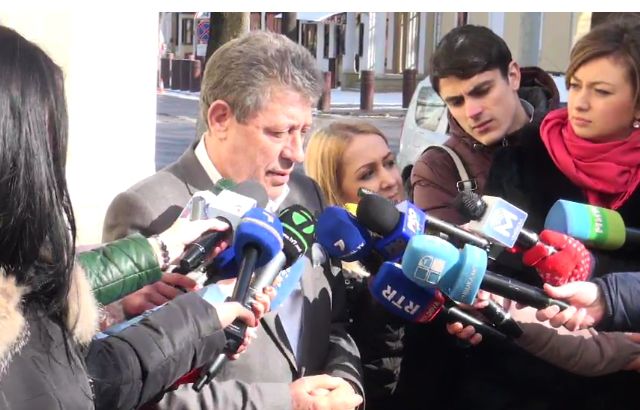 Dupa intalnirea cu presedintele PLDM si candidatul desemnat la functia de prim-ministru, Mihai Ghimpu a declarat ca o decizia finala nu a fost luata.