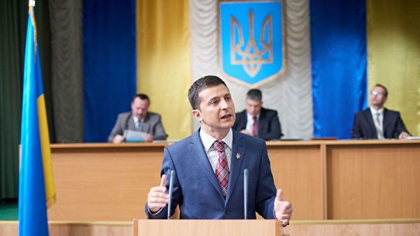 Украинский шоумен и актер Владимир Зеленский заявил, что идет в президенты на один срок.