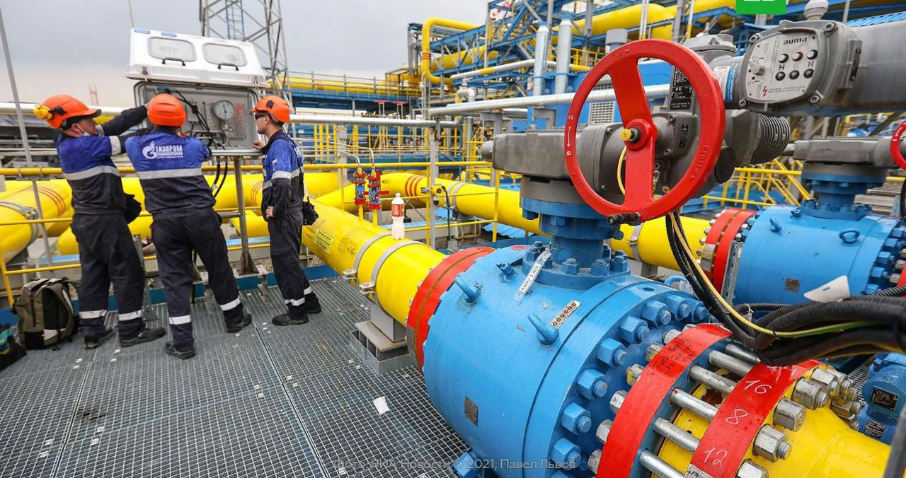 «Газпром» сократил суточную прокачку газа через Украину на 10%.
