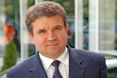 Представитель Партии коммунистов (ПКРМ), предприниматель Василе Киртока.