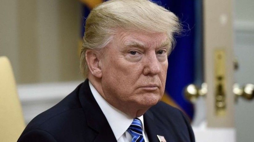 Трамп не собирается посещать церемонии прощания и похороны афроамериканца Джорджа Флойда.
