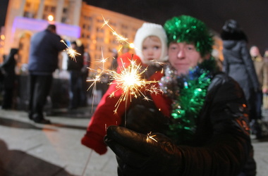В 2014 году новогодние каникулы будут на один день длиннее.