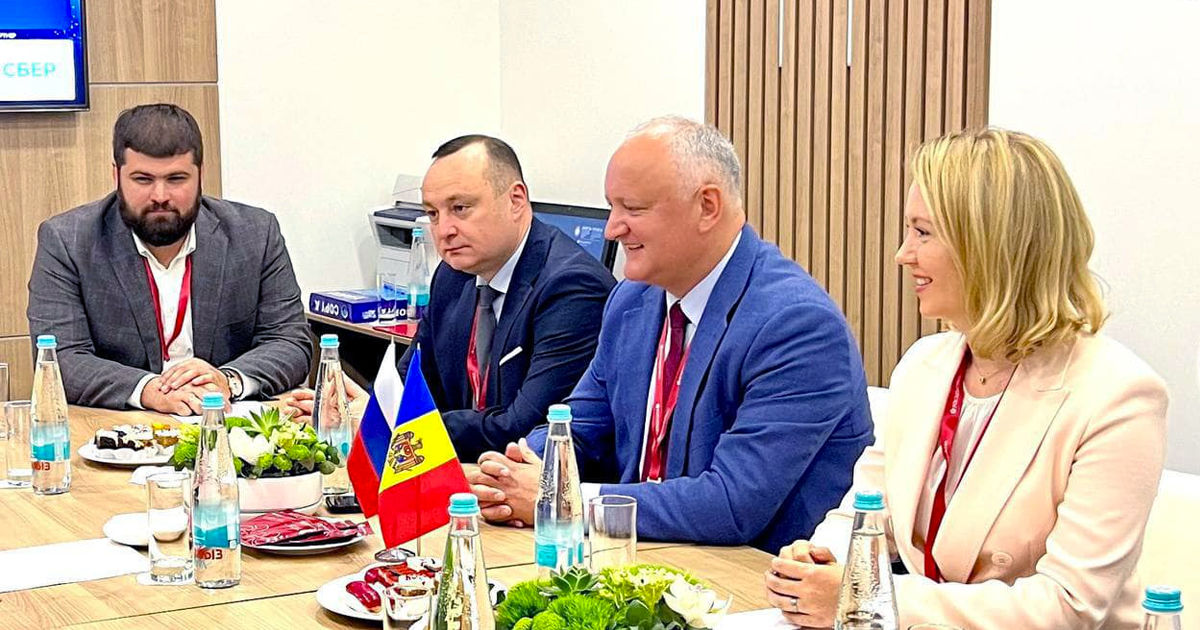 Додон: Нужно отложить обиды и объединиться, чтобы спасти страну.
