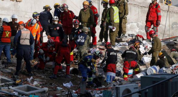 Mexic: Un nou cutremur. Clădirile s-au mișcat chiar în timpul operațiunilor de salvare. Foto: independent.md