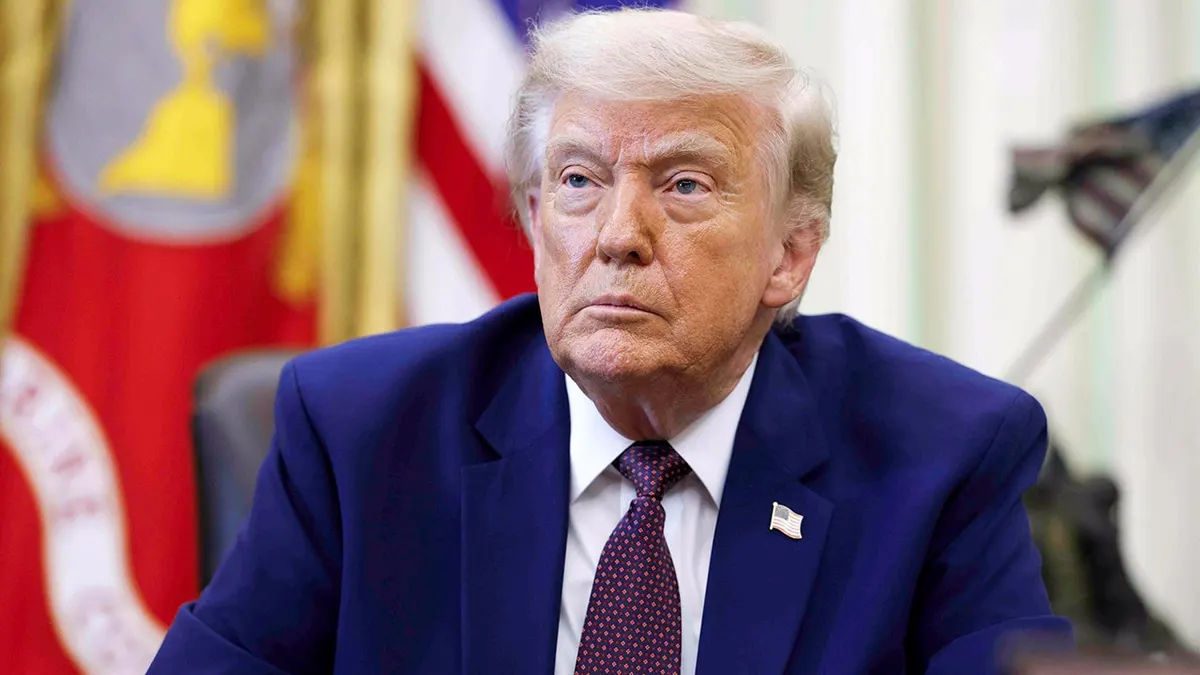 Трамп: США ответят на удар Ирана по американскому вертолету у Ормузского пролива.