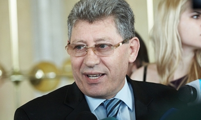 Альянс должен существовать, но не для того, чтобы кто-то воровал, брал взятки, занимался контрабандой, а для того, чтобы внедрить в жизнь реформы, которые, в конечном счете, изменят жизнь наших граждан к лучшему.