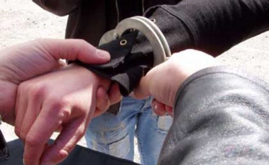 Acesta a pretins şi primit mijloace băneşti în sumă de 250 euro