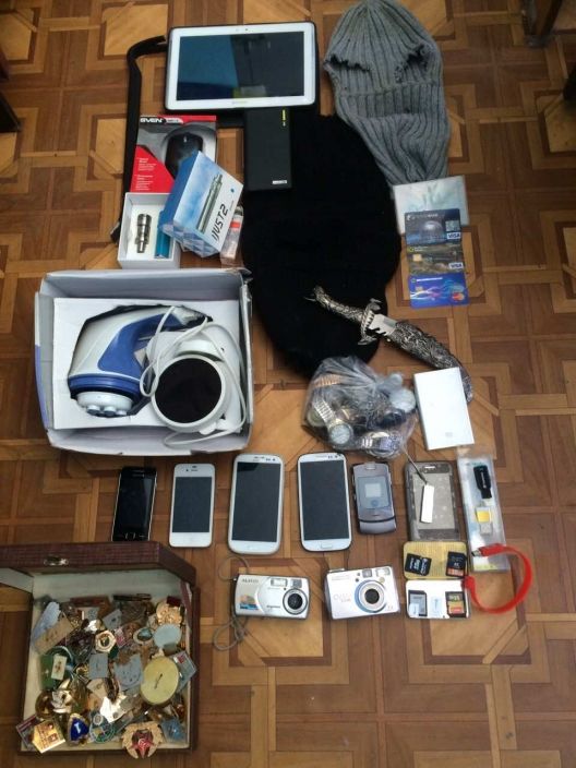 Grupare infracțională specializată în furturi din aprtamente, dezmembrată de polițiști. 