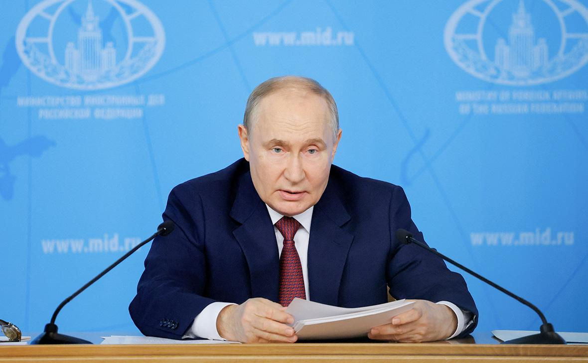 Путин предложил Украине и Западу мирный вариант урегулирования
