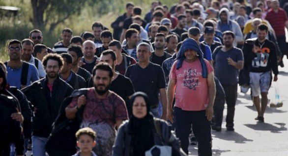 Mai mult de jumătate dintre germani nu se simt ameninţaţi de afluxul fără precedent de refugiaţi ajunşi în Germania.