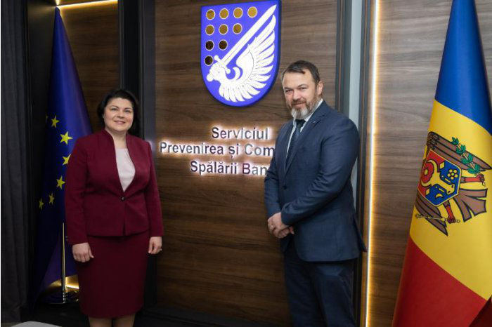Гаврилица представила директора Службы по предупреждению и борьбе с отмыванием денег.