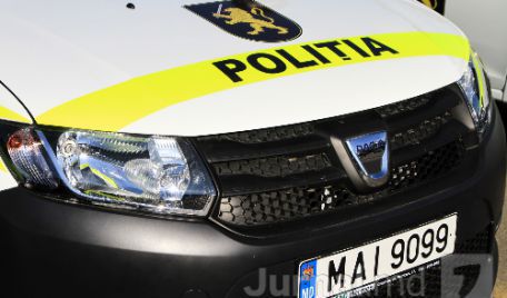 Un bătrân de 74 de ani  a fost lovit de o maşină de marcă Volkswagen. Accidentul s-a produs ieri, puţin după ora 17:00, pe o stradă din oraşul Călăraşi.