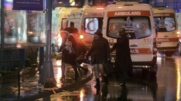 39 de morți, dintre care 16 străini, și 69 de răniți în atacul de la Istanbul. Foto: The Tribune-Democrat
