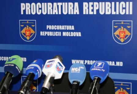 Funcţia de procuror general a devenit vacantă începînd cu data de 21 ianuarie, cînd demisia lui Valeriu Zubco a fost acceptată de către Parlament