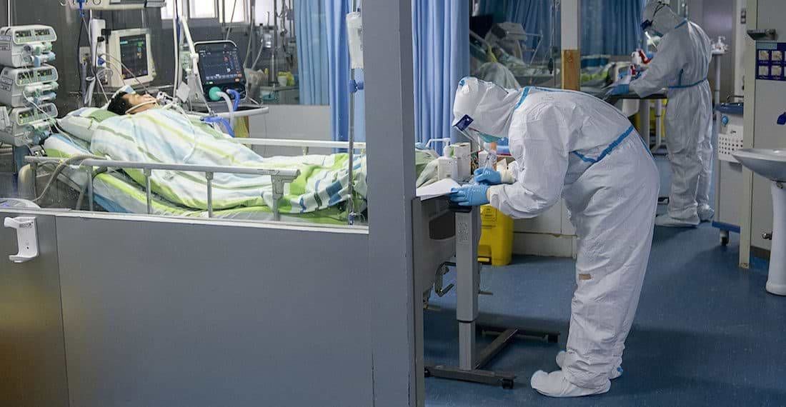 В Китае число жертв коронавируса выросло до 722 человек.