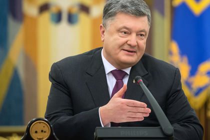 Президент Украины Петр Порошенко пообещал подписать закон о запрете георгиевской ленты.