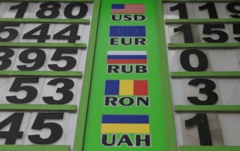 Leul moldovenesc s-a depreciat în raport cu dolarul american