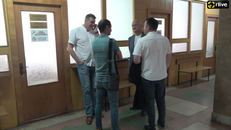 Додон снова явился в суд: перенесенное судебное заседание возобновлено.