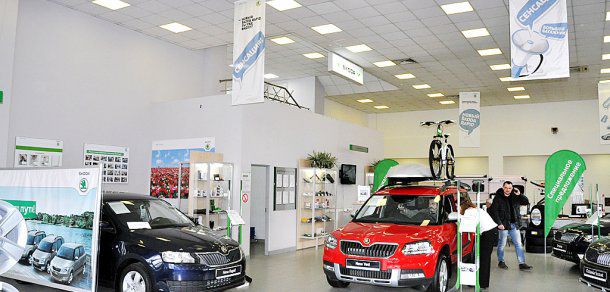 Dealerii de automobile din Rusia au ajuns la un prag critic. Foto: s.rdrom.ru