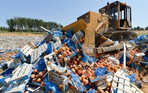 За три года в России уничтожили 26 тысяч тонн санкционных продуктов.