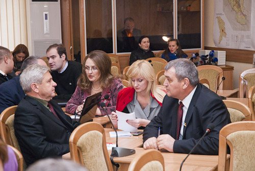 Чиновникам мунсовета Кишинёва предстоит рассмотреть проект решения о повышении налогов для компаний, занятых в торговле, сфере услуг и общественного питания. Фото: nbm.md