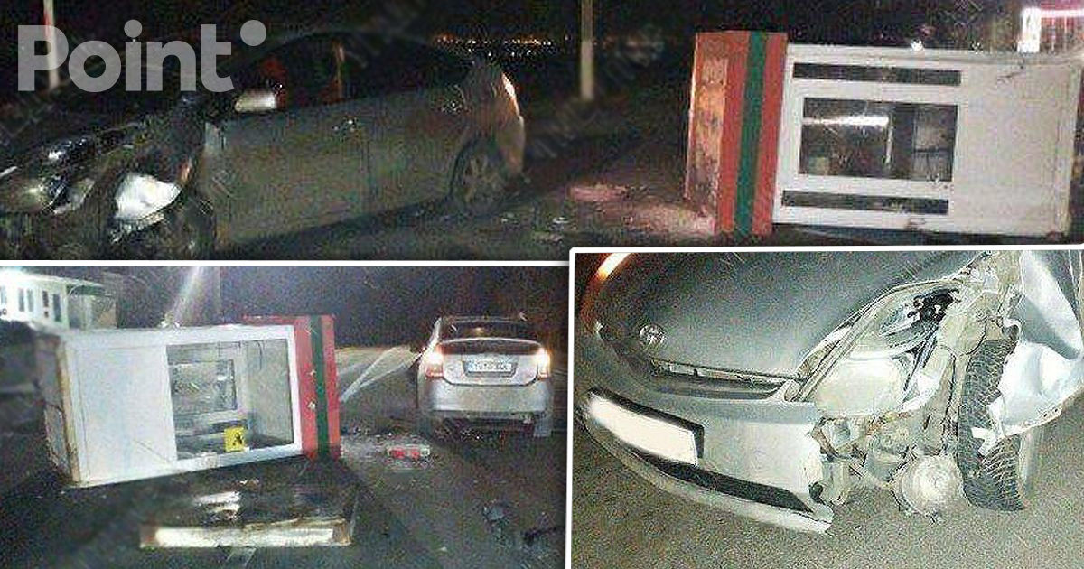Accident la bariera de la Bender: Un tânăr a răsturnat cu mașina punctul de control.