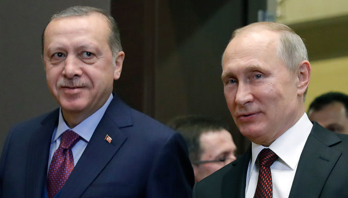 Путин назвал поставку С-400 приоритетом военно-технического сотрудничества с Турцией.