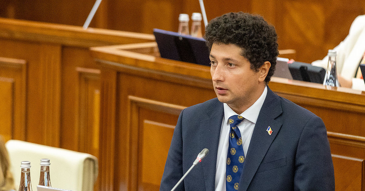 Marian recunoaște erorile la Legea avocaturii: Admitem că a fost o problemă.