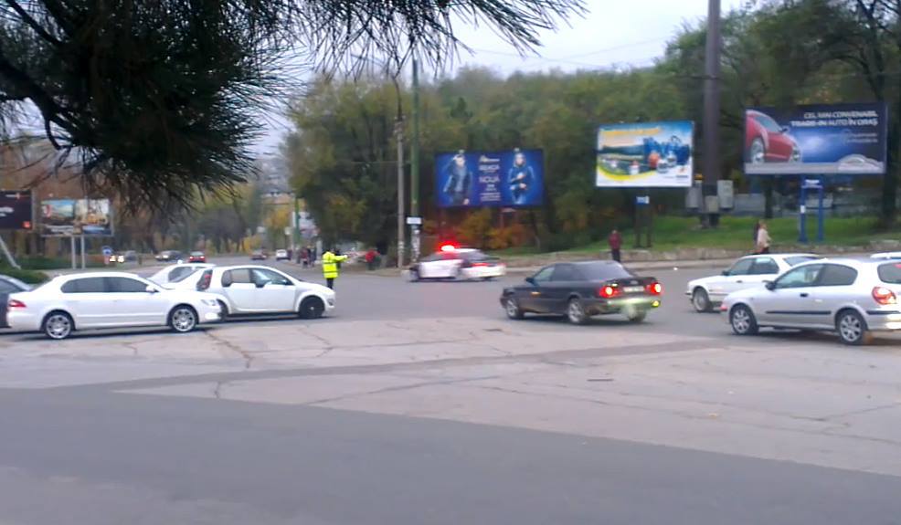 Cortegiul lui Timofti a pus la grea încercare şoferii din Chișinău.