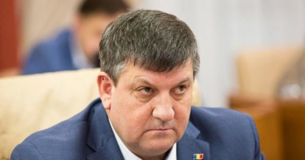 Осужденный экс-министр Юрий Киринчук был объявлен в розыск.