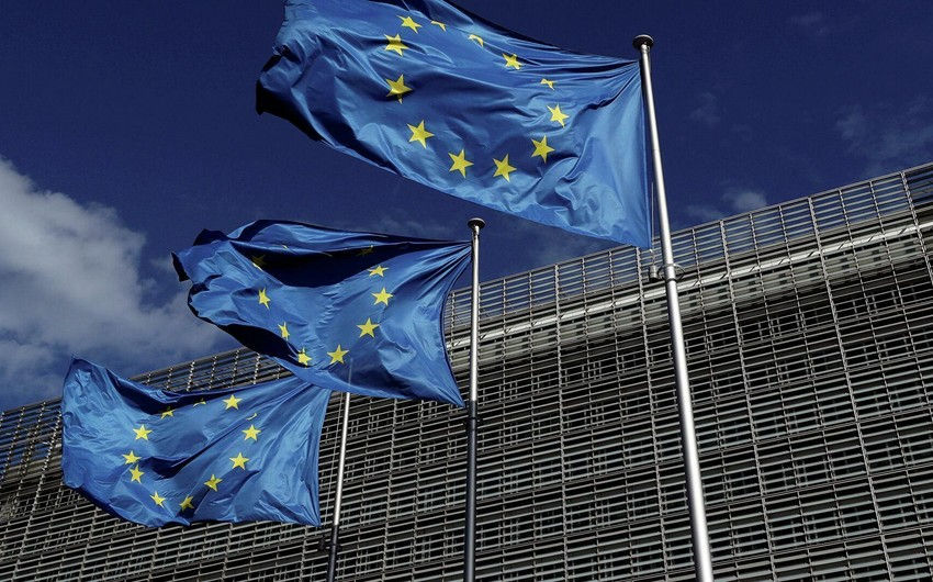 ЕС приступил к отмене санкций в отношении Сирии.