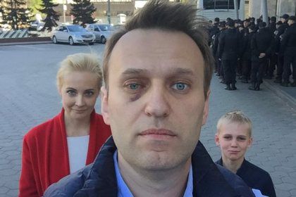 Алексей Навальный с женой и сыном. Фото: Twitter Навального